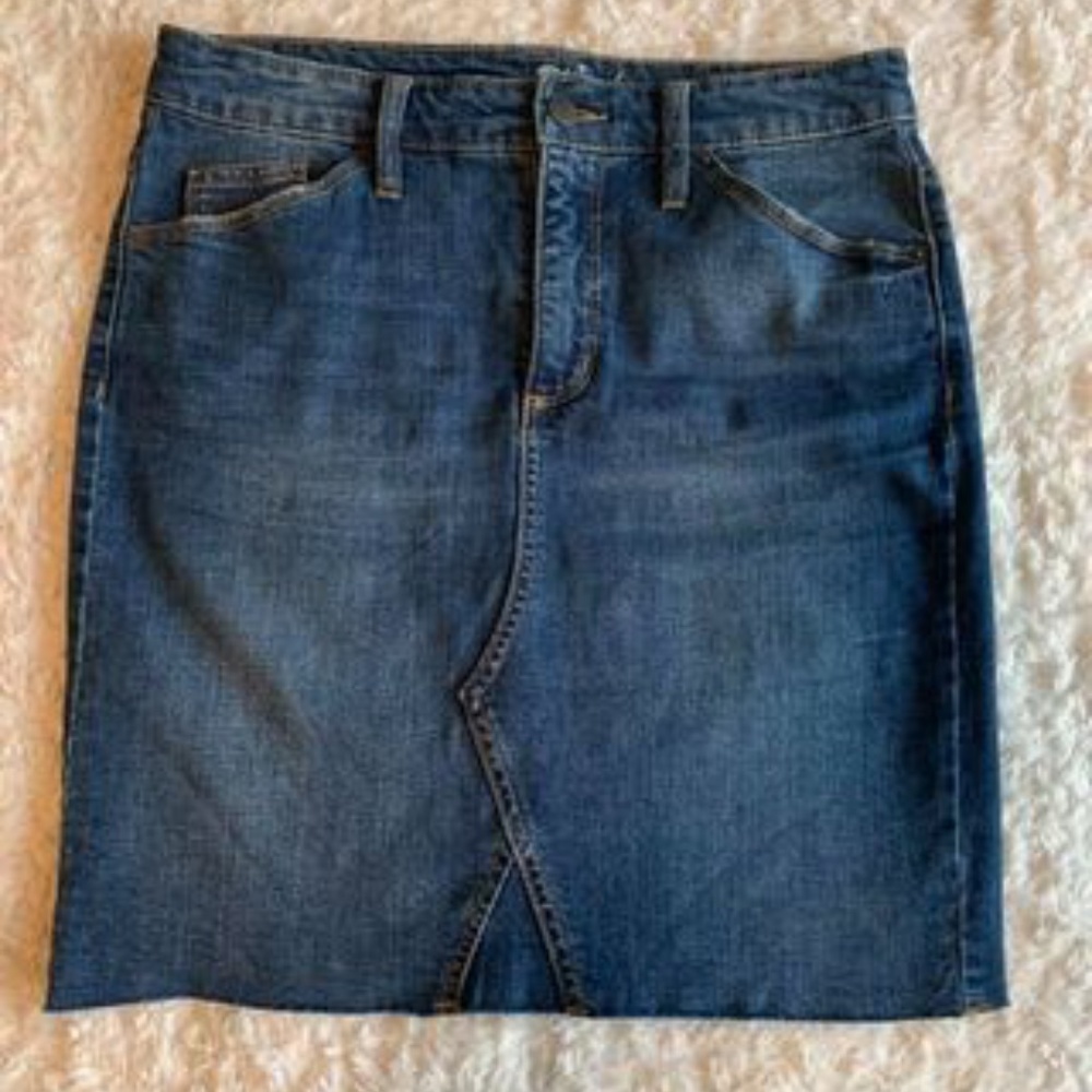 Universal Threads Skirt